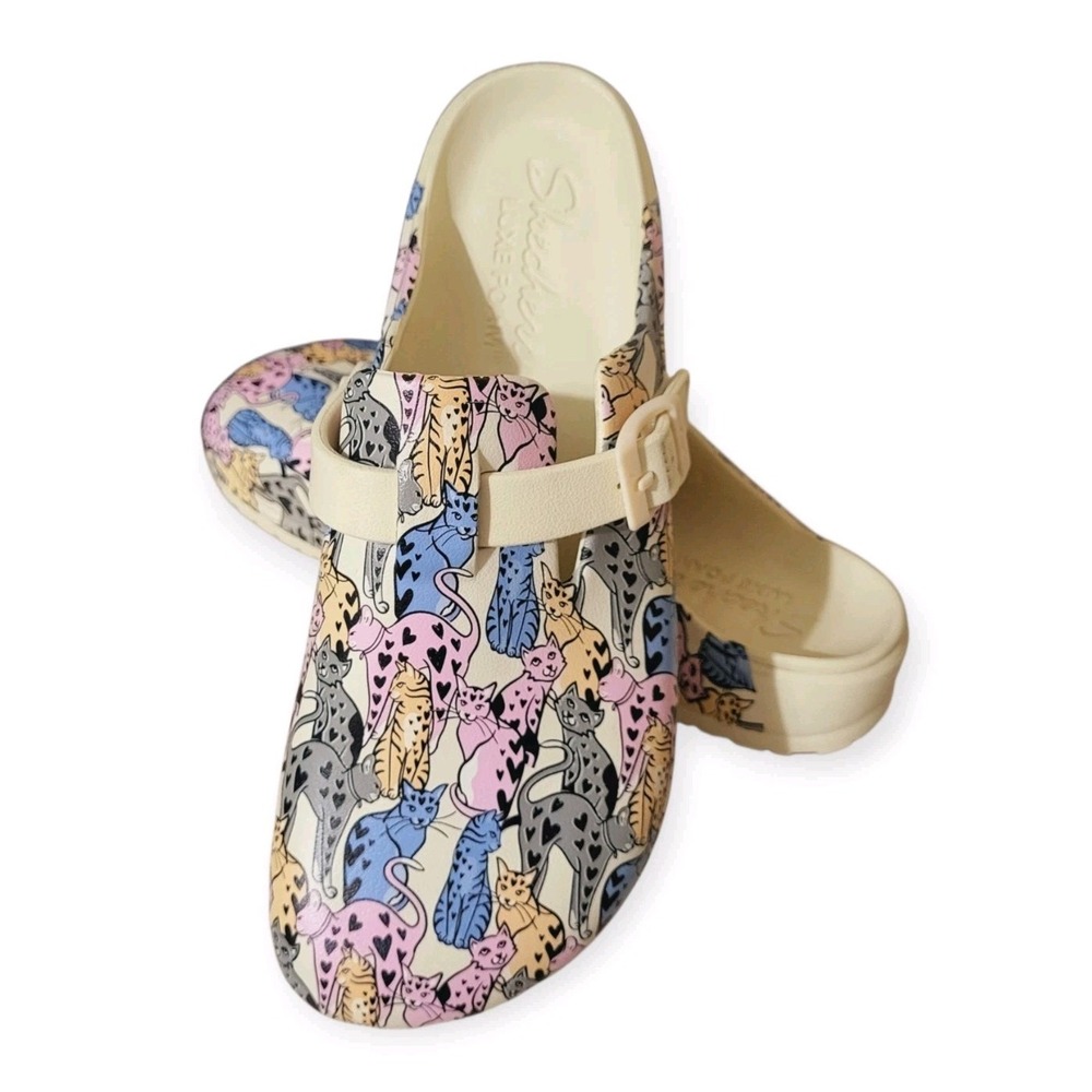 Beige Cat Print Slip-On Clog with Adjustable Strap